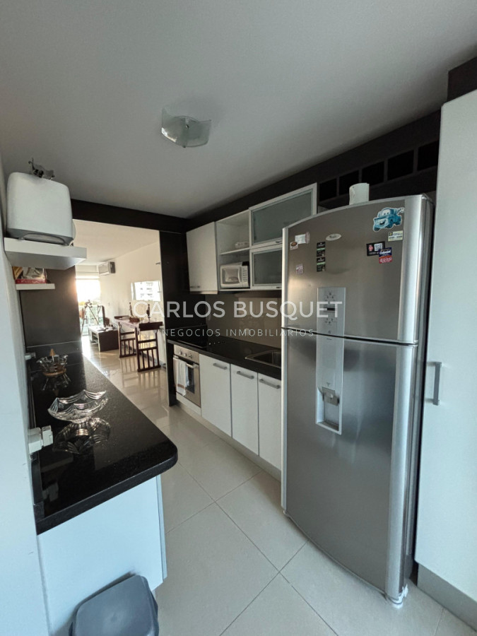 Apartamento ID.1598 - Venta apartamento de 2 dormitorios en playa mansa Gala Tower