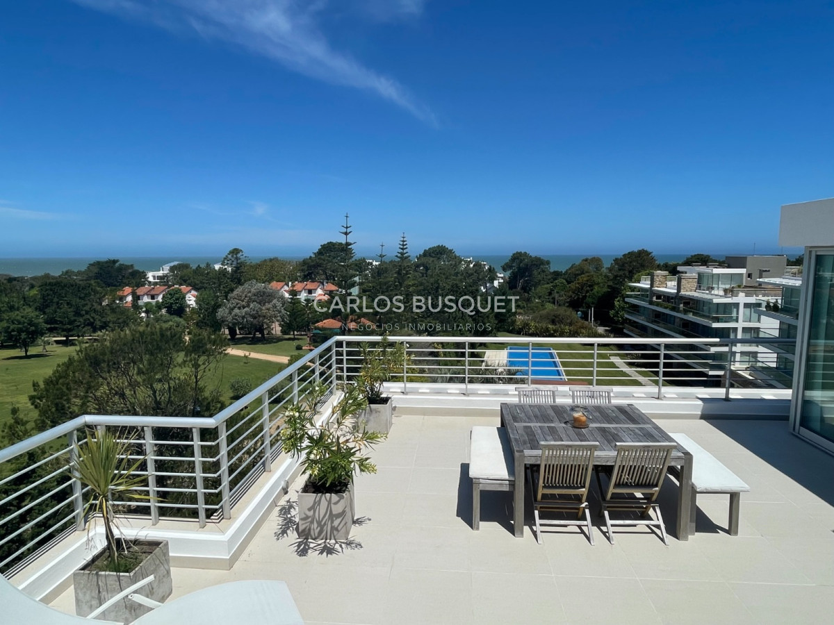 Apartamento ID.864 - Apartamento de 3 dormitorios en alquiler temporal, playa brava! 
