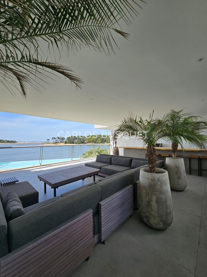 Apartamento ID.1420 - Espectacular apartamento en la Delamar La Barra en venta y alquiler temporal