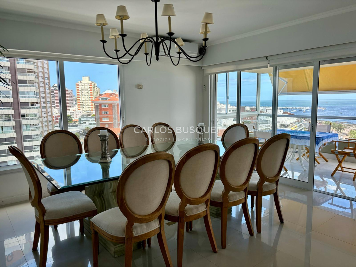 Apartamento ID.478 - Apartamento en alquiler, de 3 dormitorios en suite, en playa mansa! 
