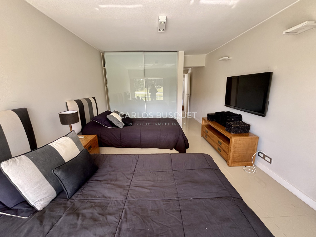 Apartamento ID.846 - Venta de apartamento 3 dormitorios en suite, en playa brava, torre Indigo