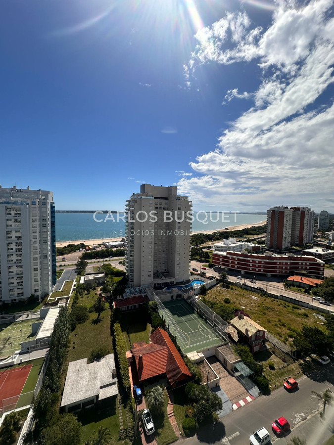 Apartamento ID.862 - Apartamento en venta, de 3 dormitorios en suites, playa mansa 