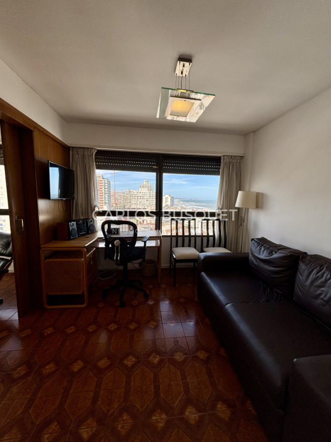 Apartamento ID.1142 - Venta apartamento 2 dormitorios y medio en Península 