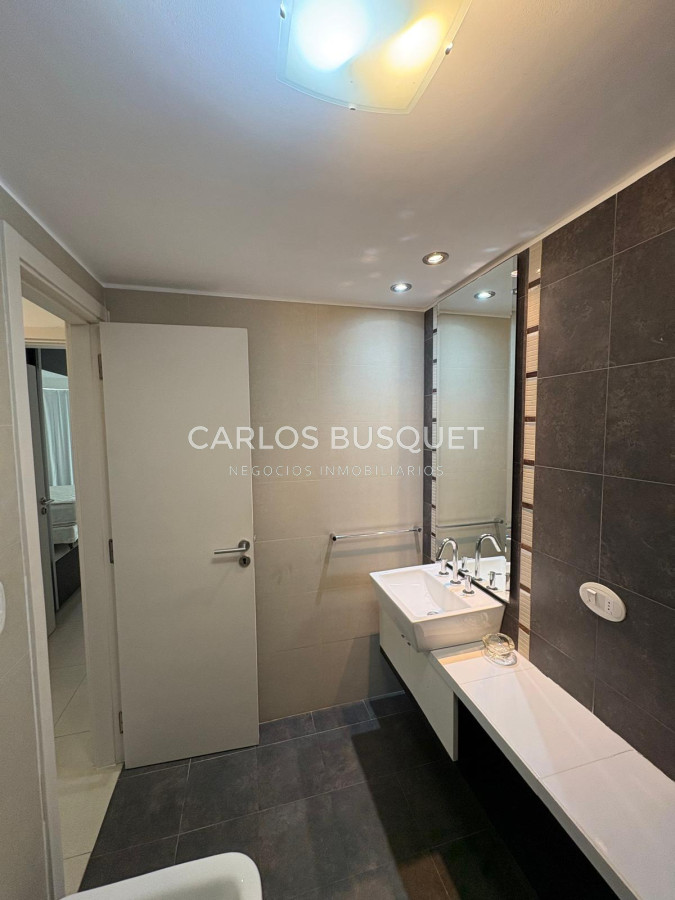 Apartamento ID.1031 - Aapartamento en venta, de 2 dormitorios, en playa Mansa 