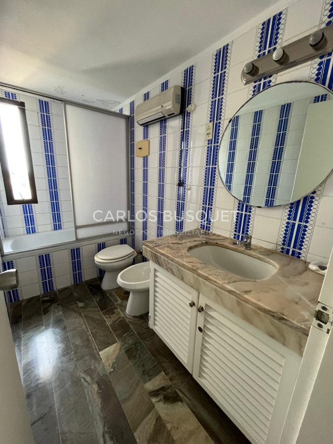 Apartamento ID.519 - Apartamento en venta de 3 dormitorios, en playa brava 