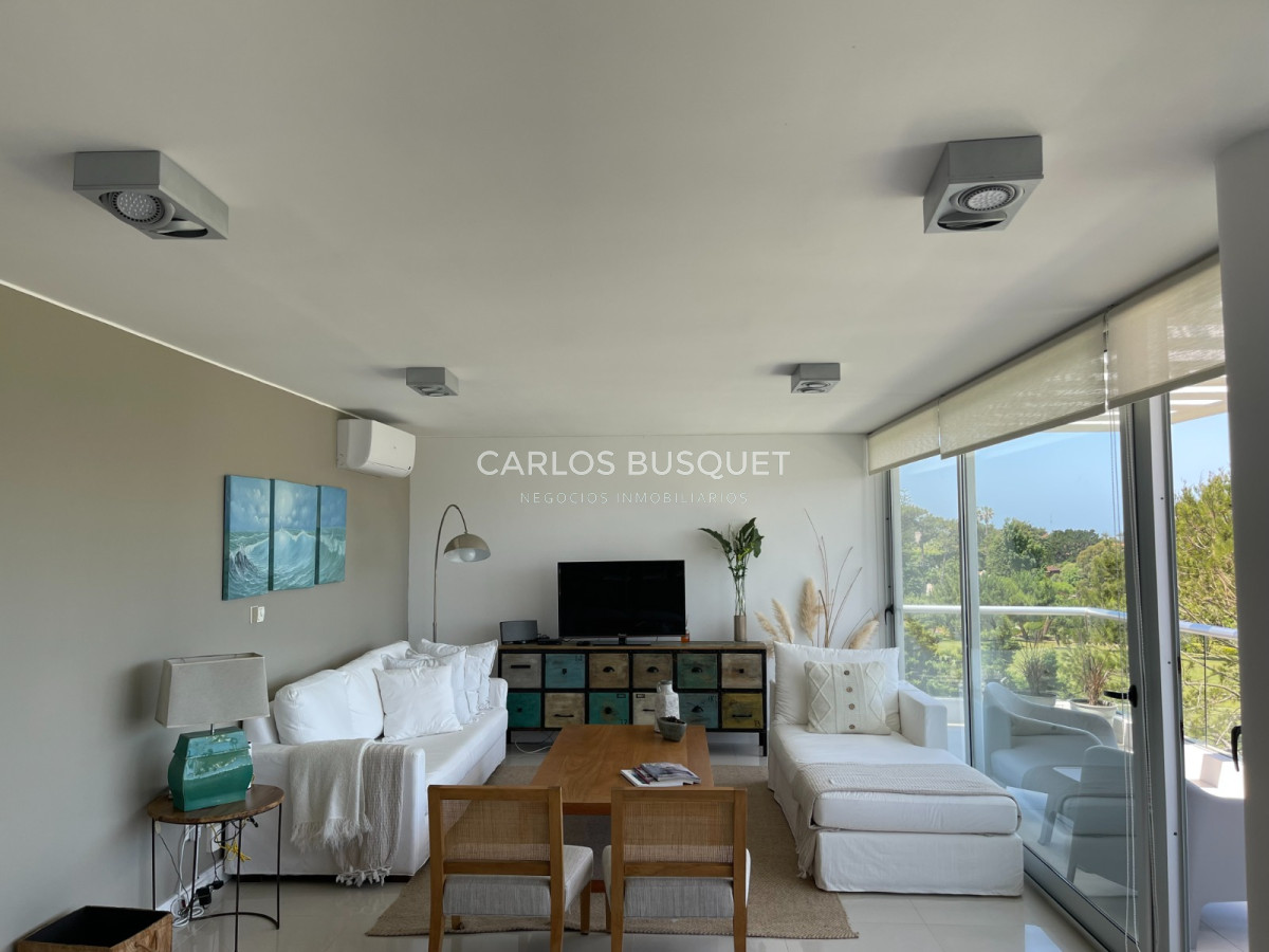 Apartamento ID.864 - Apartamento de 3 dormitorios en alquiler temporal, playa brava! 