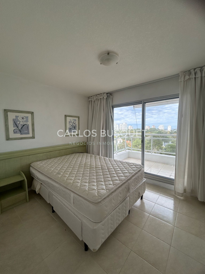 Apartamento ID.1038 - Apartamento en venta de 3 dormitorios en Roosevelt