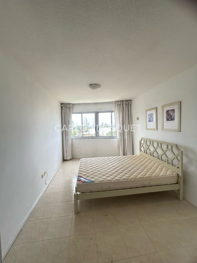 Apartamento ID.1038 - Apartamento en venta de 3 dormitorios en Roosevelt