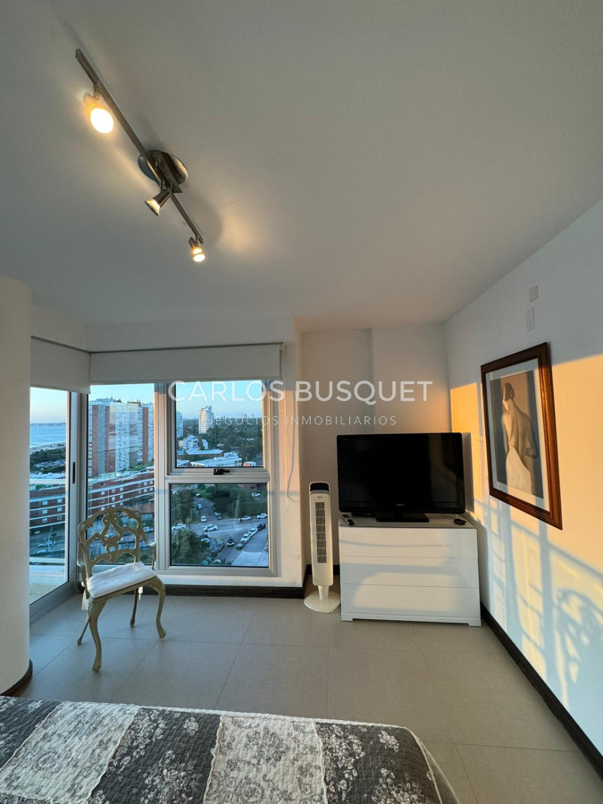 Apartamento ID.986 - Espectacular apartamento en venta en playa Mansa 3 suites