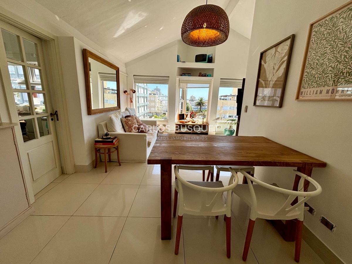Apartamento ID.872 - Apartamento en venta de 2 dormitorios, en peninsula.