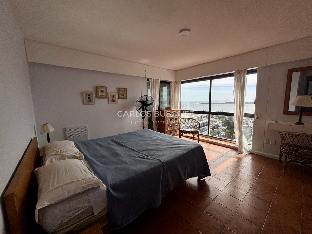 Apartamento ID.1363 - Apartamento en venta de 3 dormitorios en suite en Península 