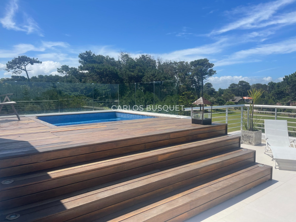 Apartamento ID.864 - Apartamento de 3 dormitorios en alquiler temporal, playa brava! 