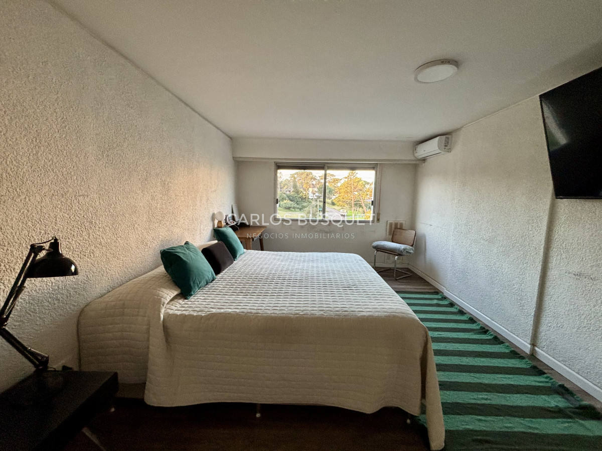 Apartamento ID.1205 - Apartamento de 3 dormitorios en alquiler temporal en playa mansa
