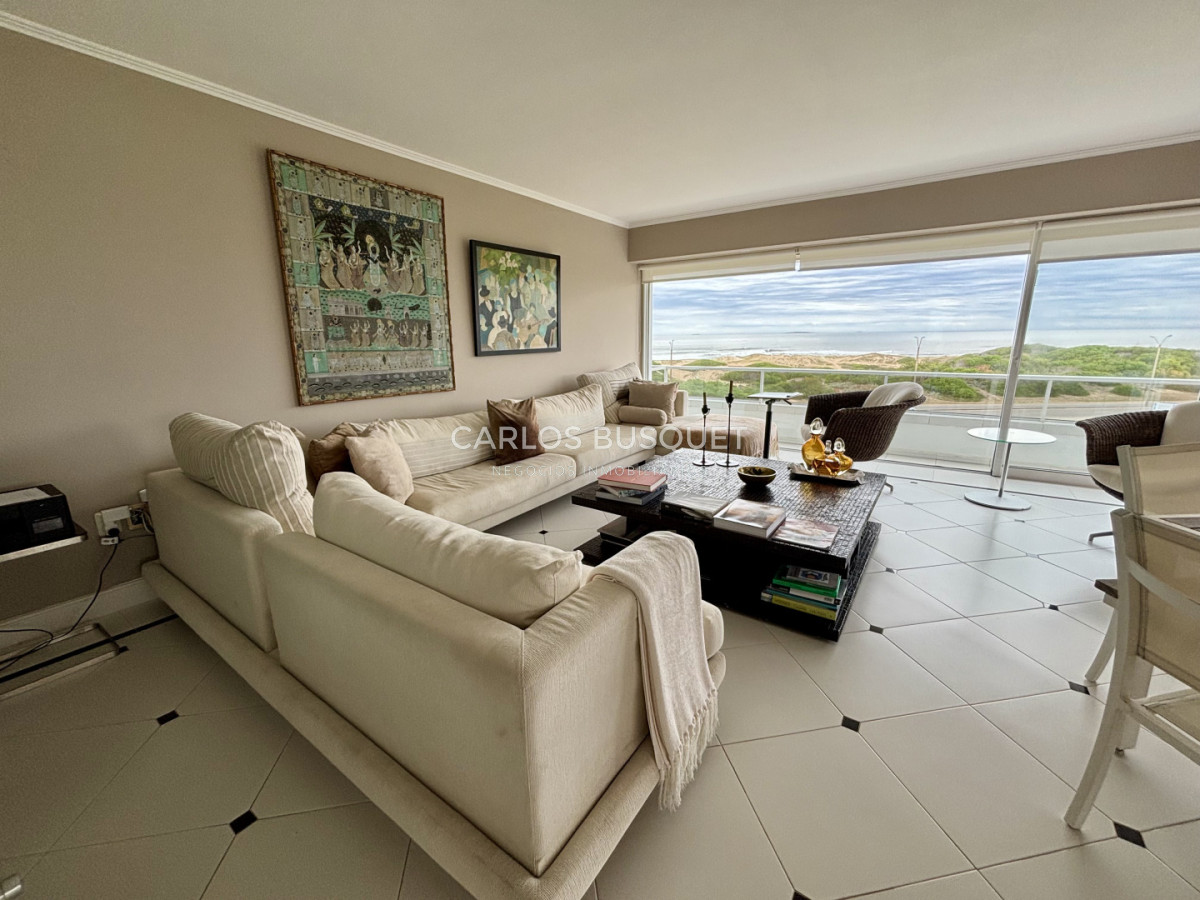 Apartamento ID.1561 - Venta de Penthouse de 5 suites en playa Brava