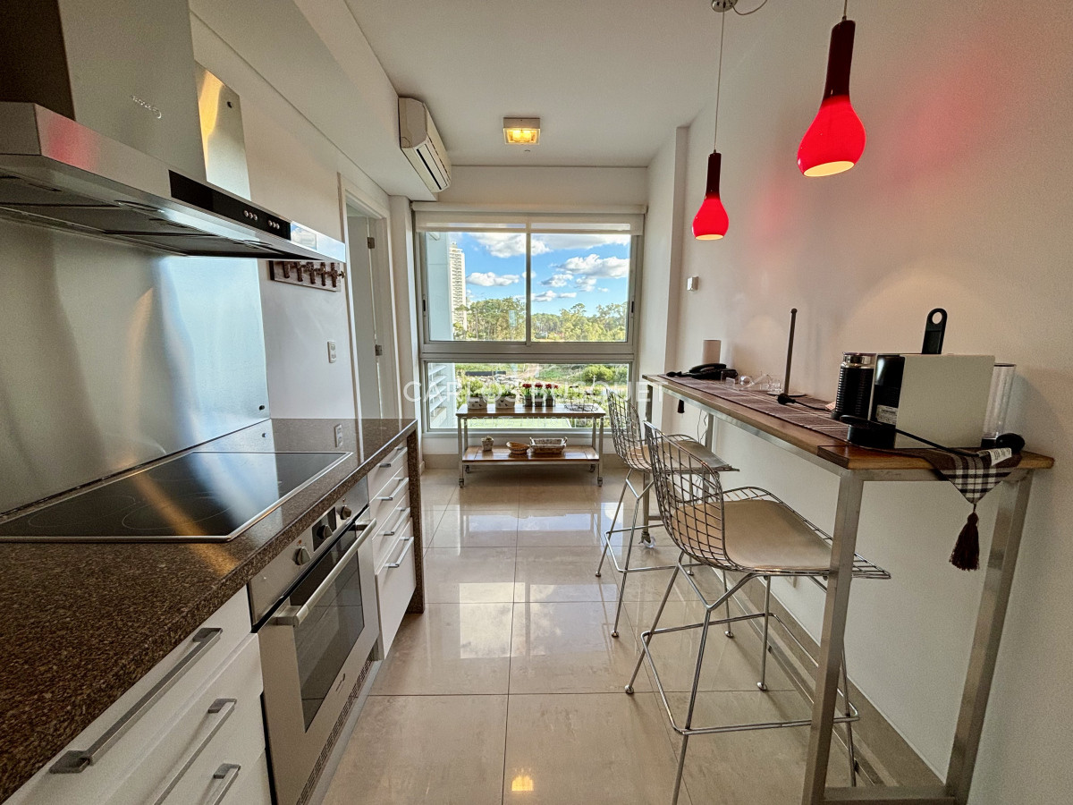 Apartamento ID.1099 - Apartamento en alquiler temporal de 2 dormitorios en suite en Playa Brava