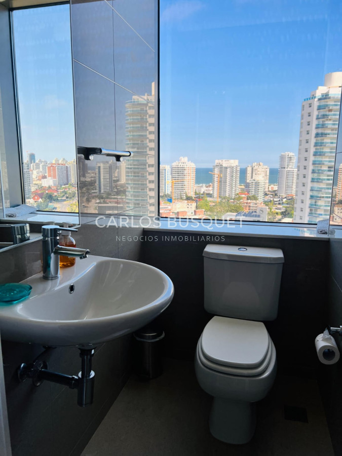 Apartamento ID.1345 - Apartamento 3 dormitorios en alquiler temporal playa mansa Alexander Boulevard