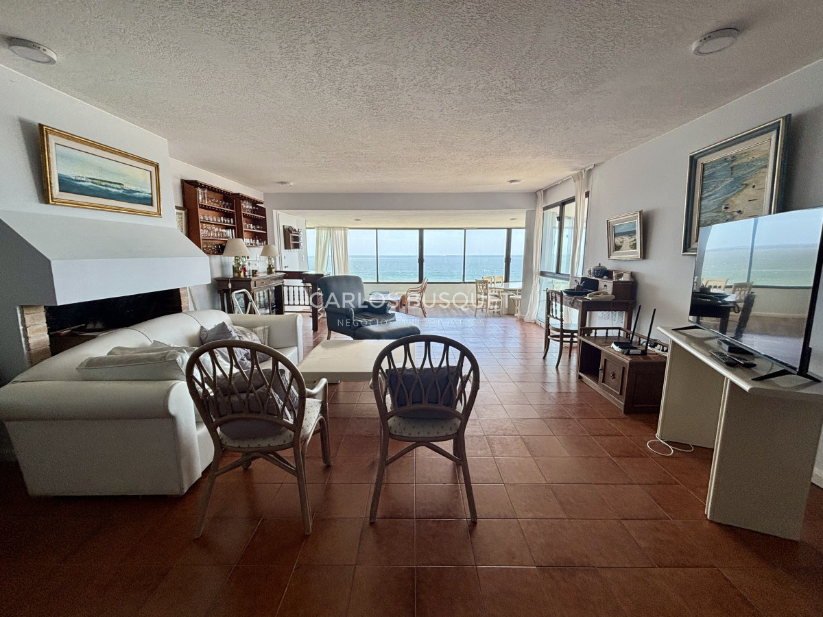 Apartamento ID.1363 - Apartamento en venta de 3 dormitorios en suite en Península 