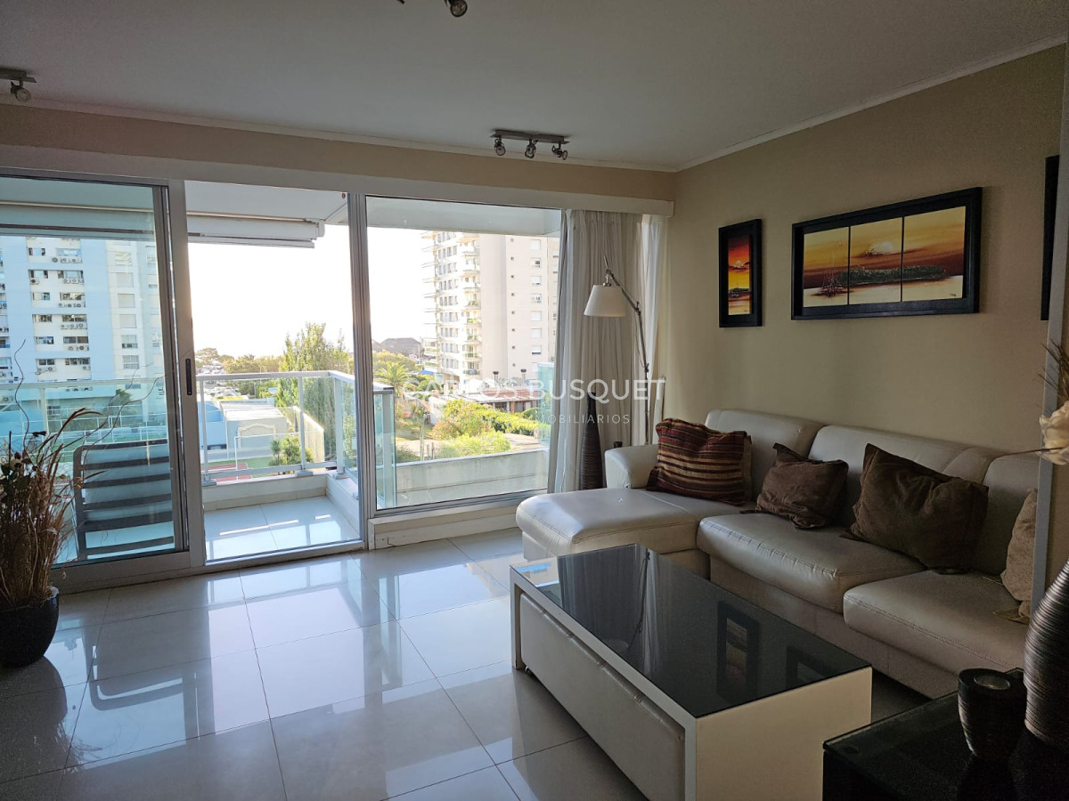Apartamento ID.861 - Apartamento en venta de 3 dormitorios en suite, en playa mansa.