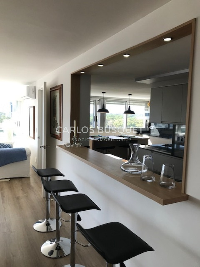 Apartamento ID.66 - Apartamento en venta, de 2 dormitorios, en playa brava, frente al mar! 