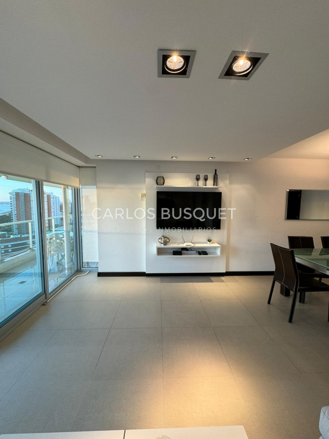 Apartamento ID.986 - Espectacular apartamento en venta en playa Mansa 3 suites
