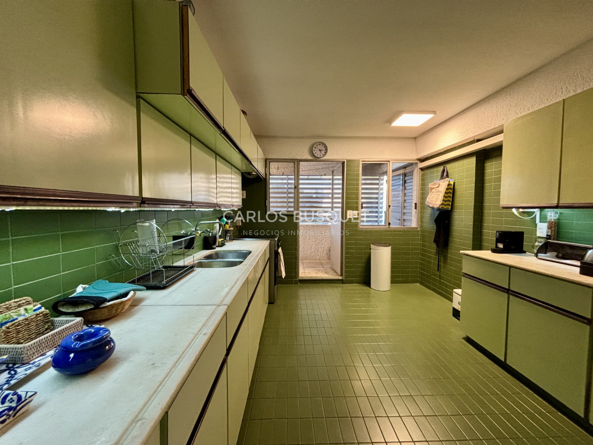 Apartamento ID.1205 - Apartamento de 3 dormitorios en alquiler temporal en playa mansa