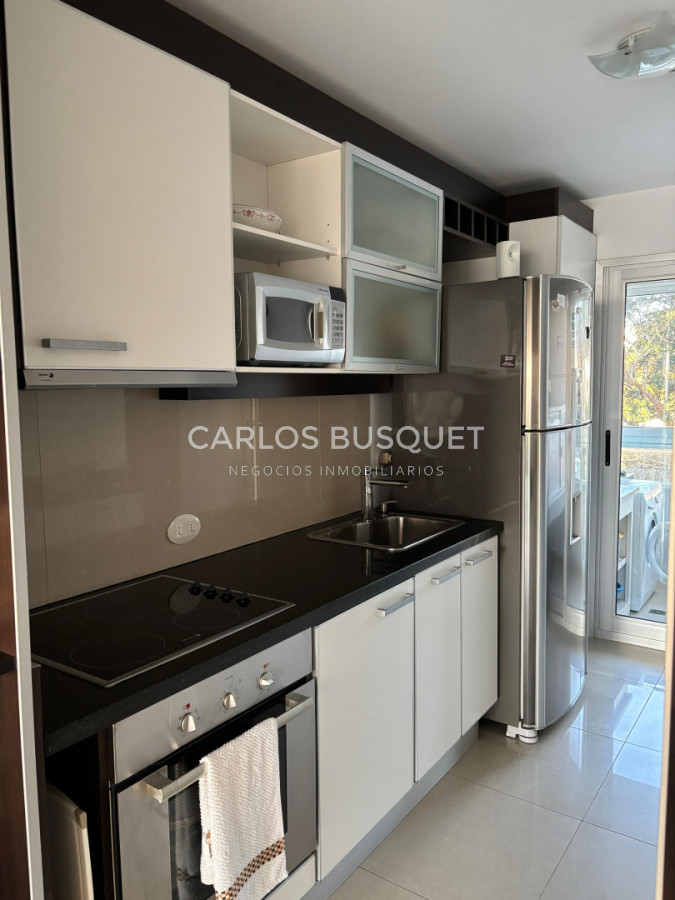 Apartamento ID.1598 - Venta apartamento de 2 dormitorios en playa mansa Gala Tower