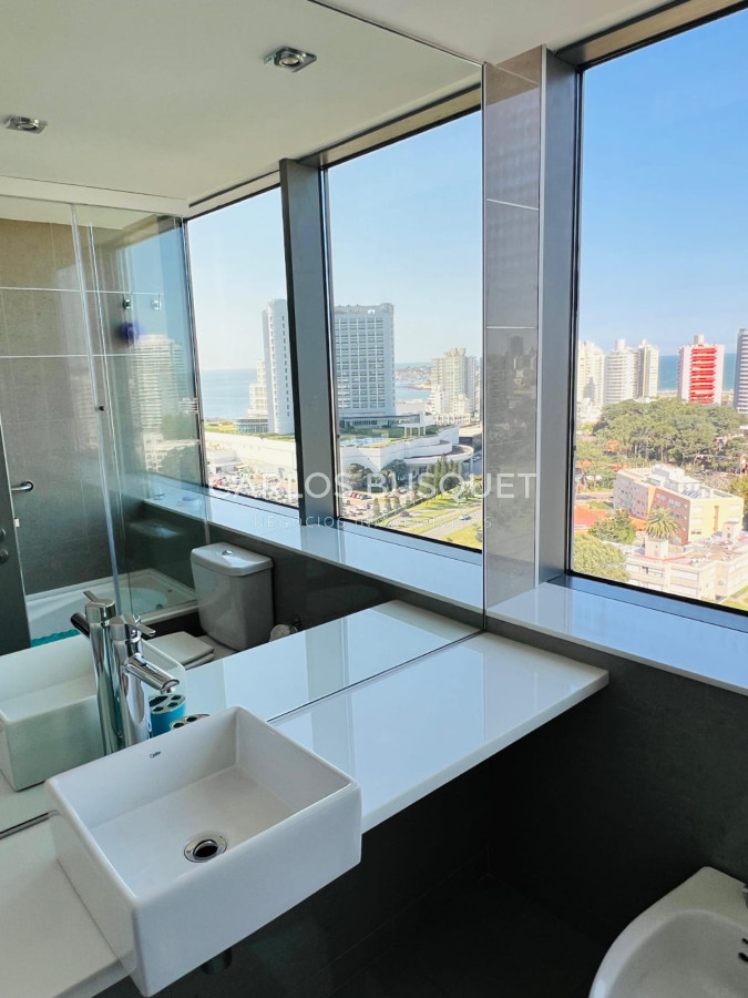Apartamento ID.1345 - Apartamento 3 dormitorios en alquiler temporal playa mansa Alexander Boulevard