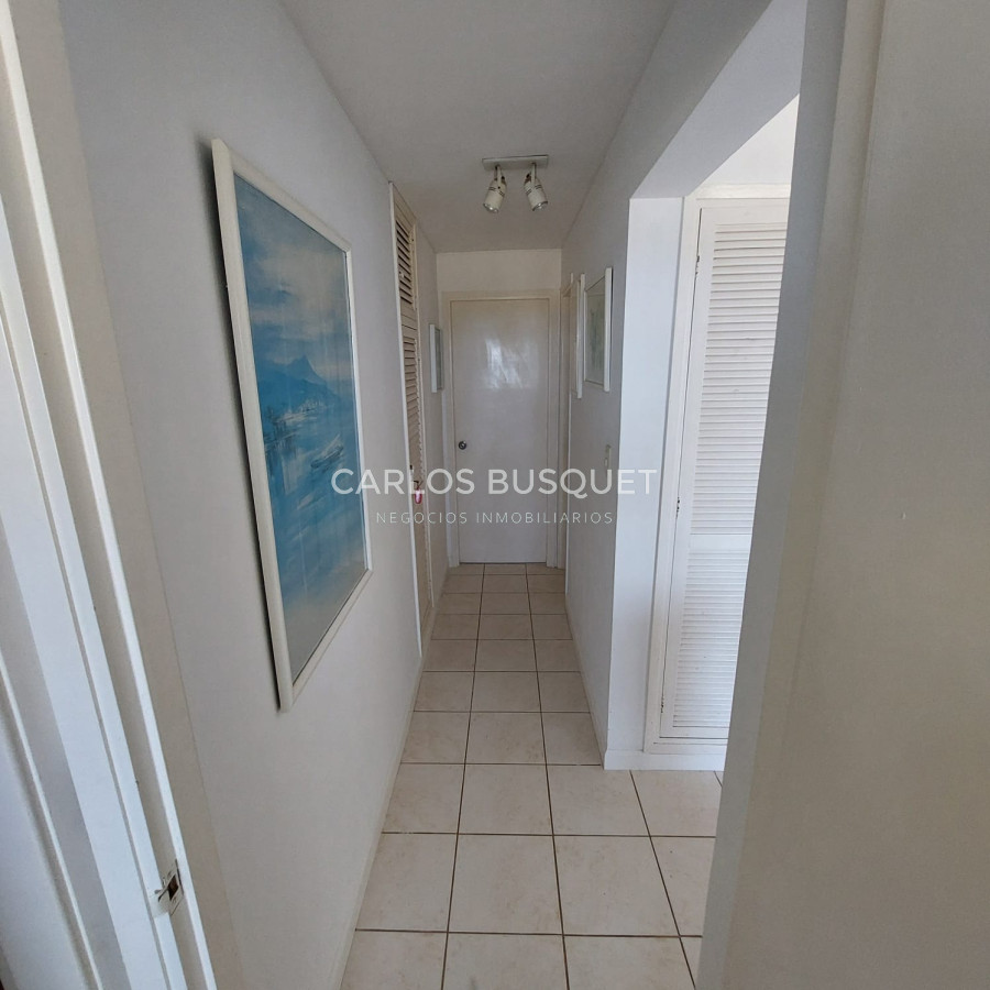Apartamento ID.873 - Apartamento en alquiler temporal Playa Brava frente al mar  San Rafael