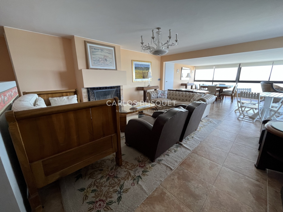 Apartamento ID.62 - Apto en Venta, en península, vista al mar! 