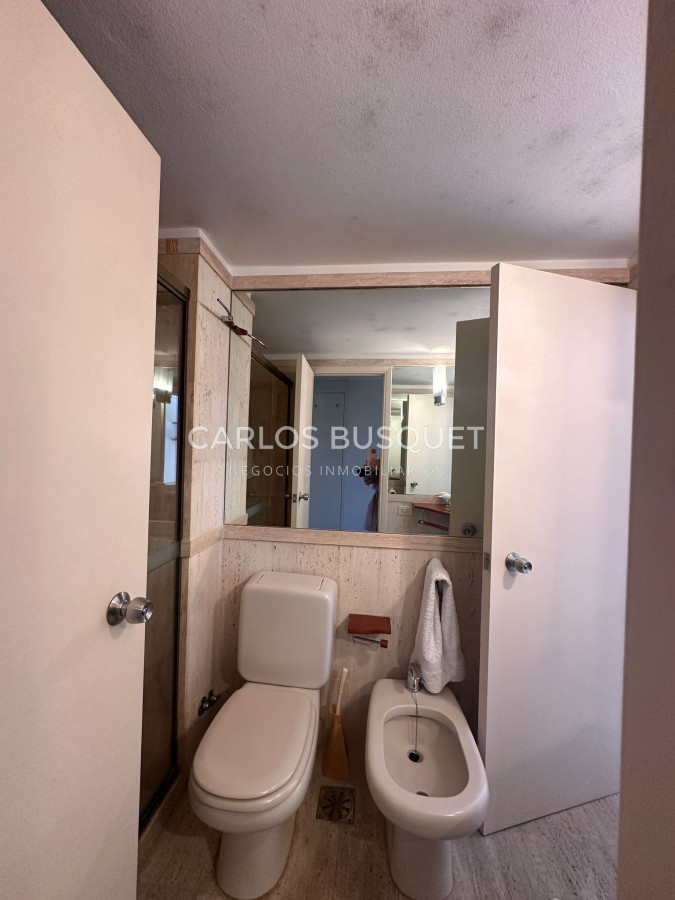 Apartamento ID.877 - Apartamento en venta de 3 dormitorios en suite, en Playa Mansa 