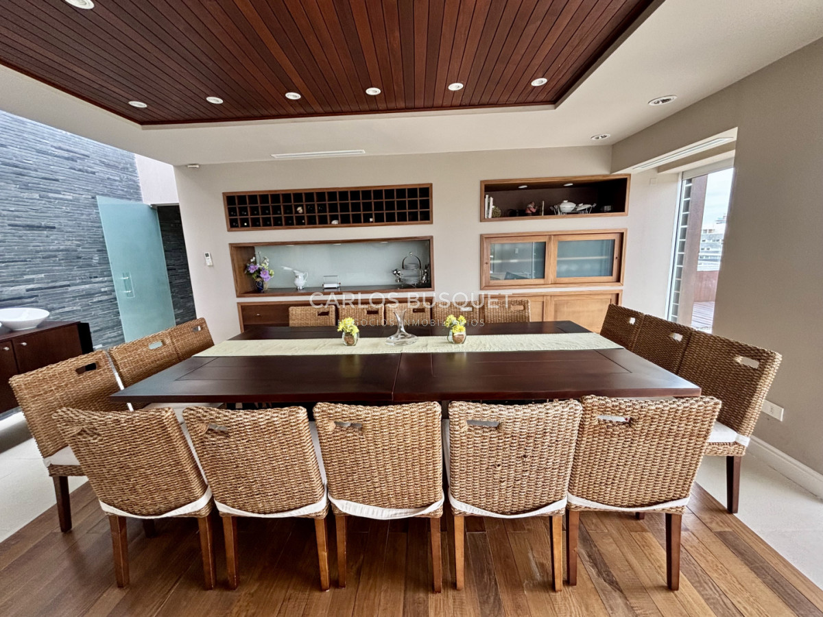 Apartamento ID.1561 - Venta de Penthouse de 5 suites en playa Brava