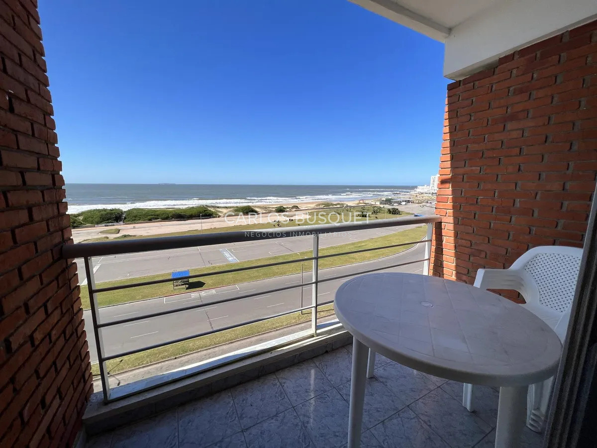 Apartamento ID.1114 - Apartamento en venta de 2 dormitorios, en playa Brava 