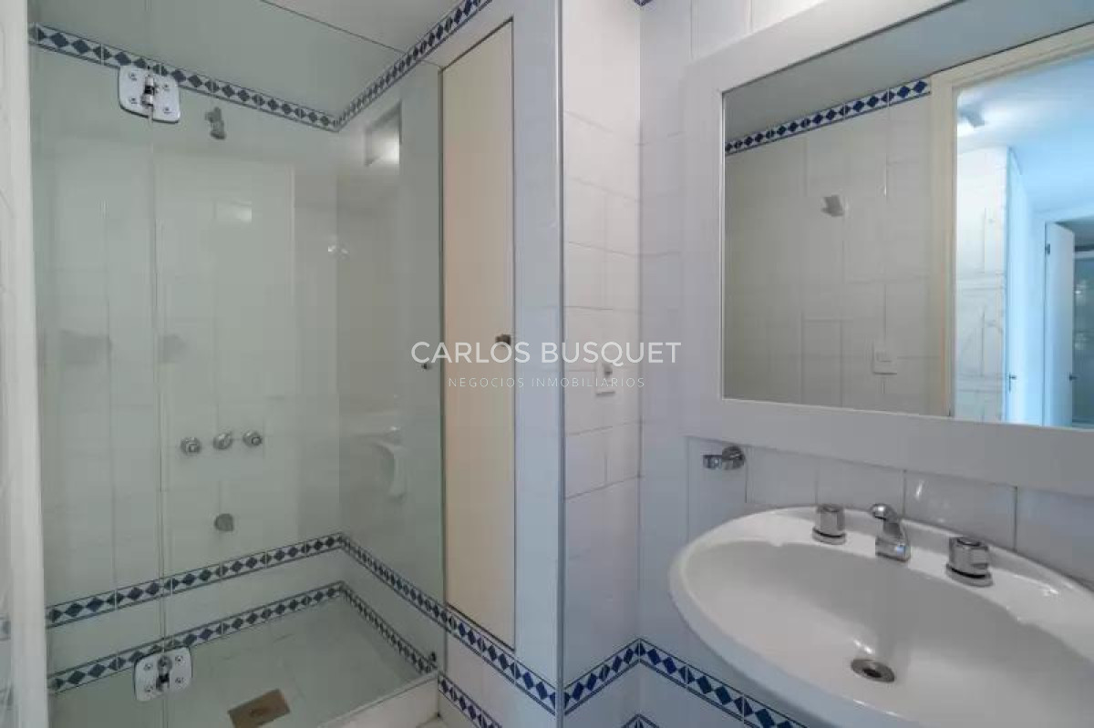 Apartamento ID.1461 - Espectacular apartamento en playa Brava primera linea 3 dormitorios y dependencia en alquiler temporal