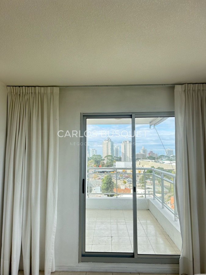 Apartamento ID.1038 - Apartamento en venta de 3 dormitorios en Roosevelt
