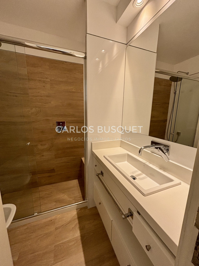 Apartamento ID.1304 - Apartamento en venta de 4 dormitorios en Playa Brava