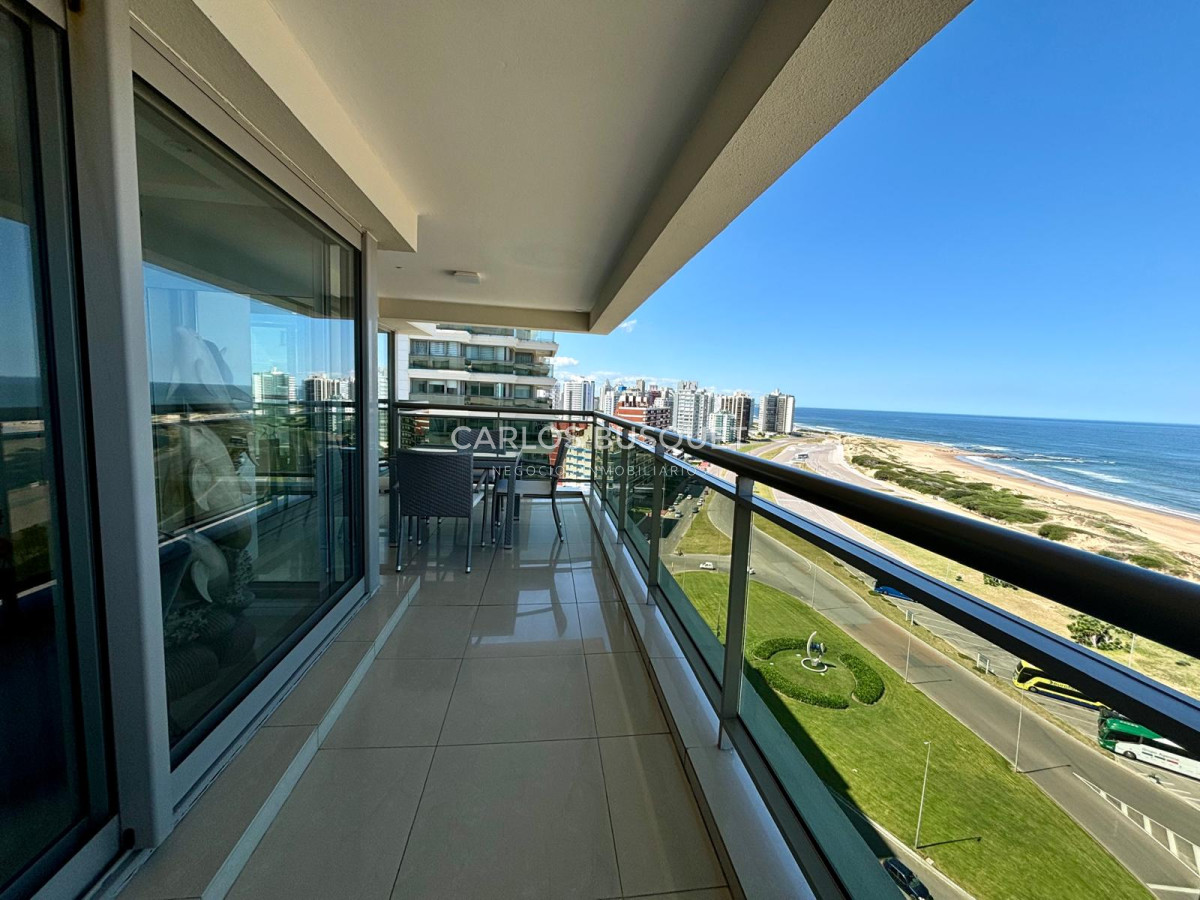 Apartamento ID.815 - Apartamento en venta de 4 dormitorios en exclusiva torre en playa brava! 
