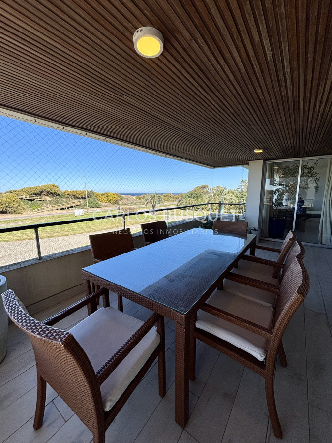 Apartamento ID.1304 - Apartamento en venta de 4 dormitorios en Playa Brava