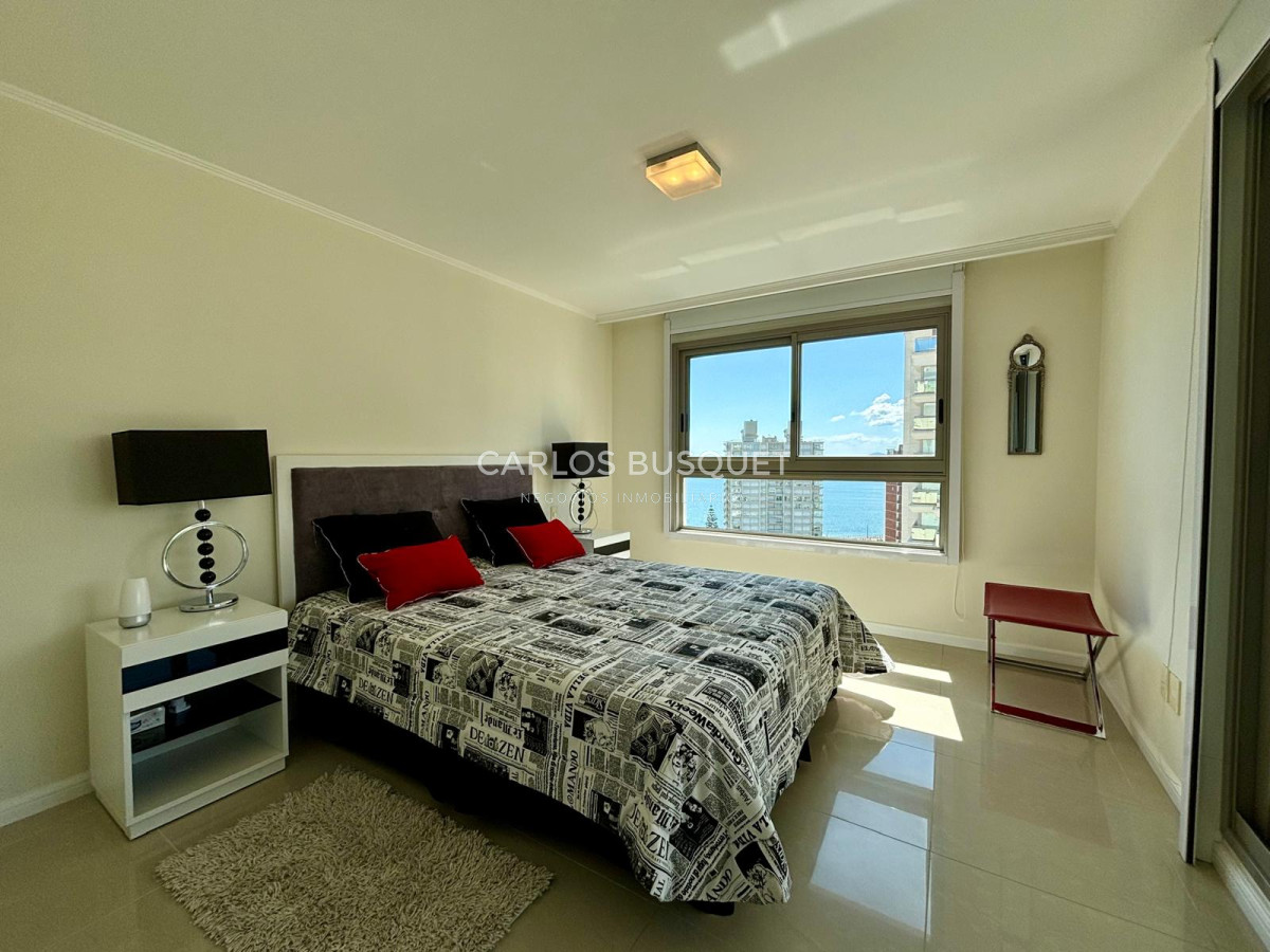 Apartamento ID.815 - Apartamento en venta de 4 dormitorios en exclusiva torre en playa brava! 