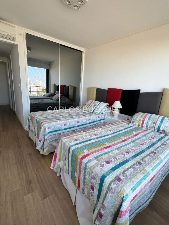 Apartamento ID.1345 - Apartamento 3 dormitorios en alquiler temporal playa mansa Alexander Boulevard