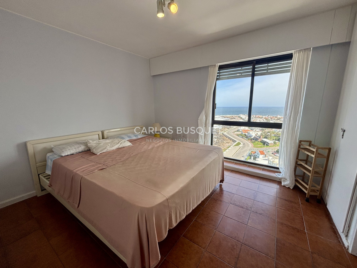 Apartamento ID.1363 - Apartamento en venta de 3 dormitorios en suite en Península 