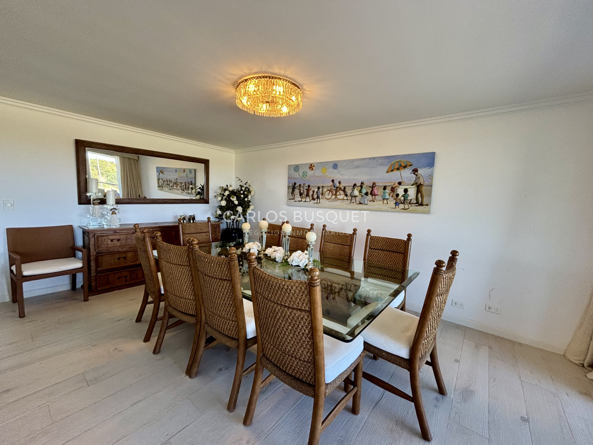 Apartamento ID.1304 - Apartamento en venta de 4 dormitorios en Playa Brava