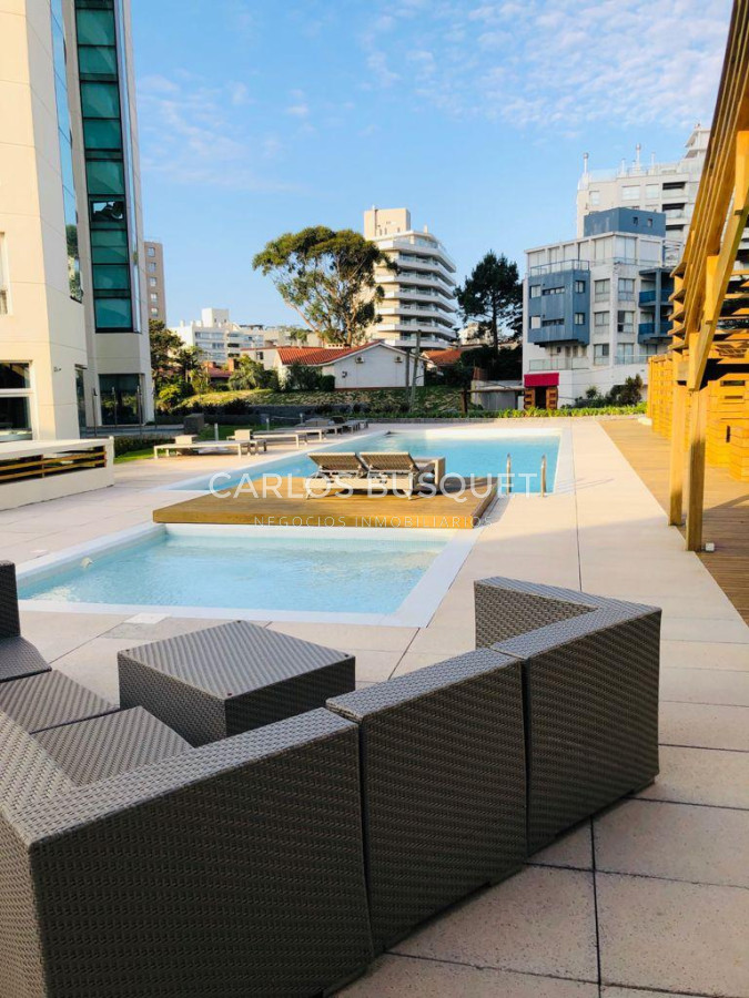 Apartamento ID.679 - Apartamento en  alquiler temporal, de 2 dormitorios, en playa brava