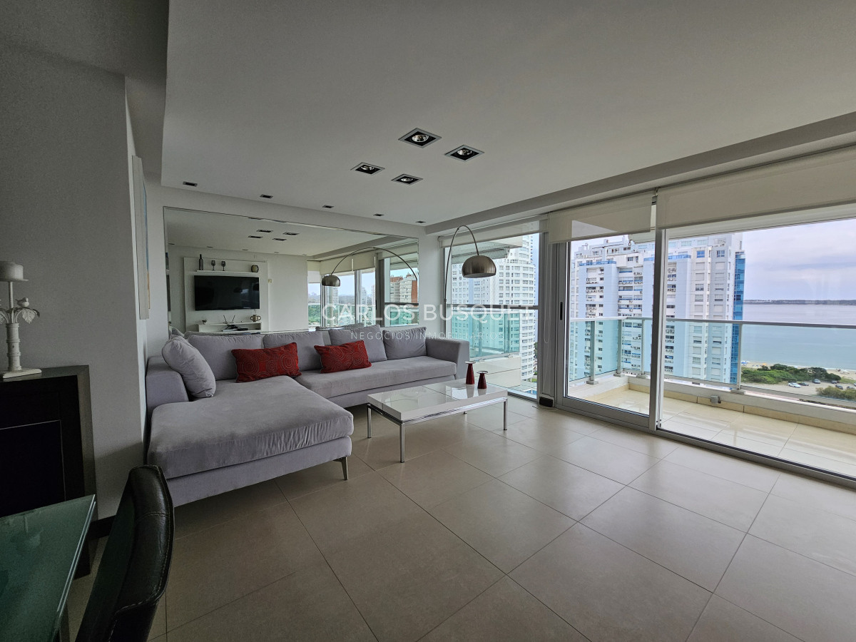 Apartamento ID.986 - Espectacular apartamento en venta en playa Mansa 3 suites