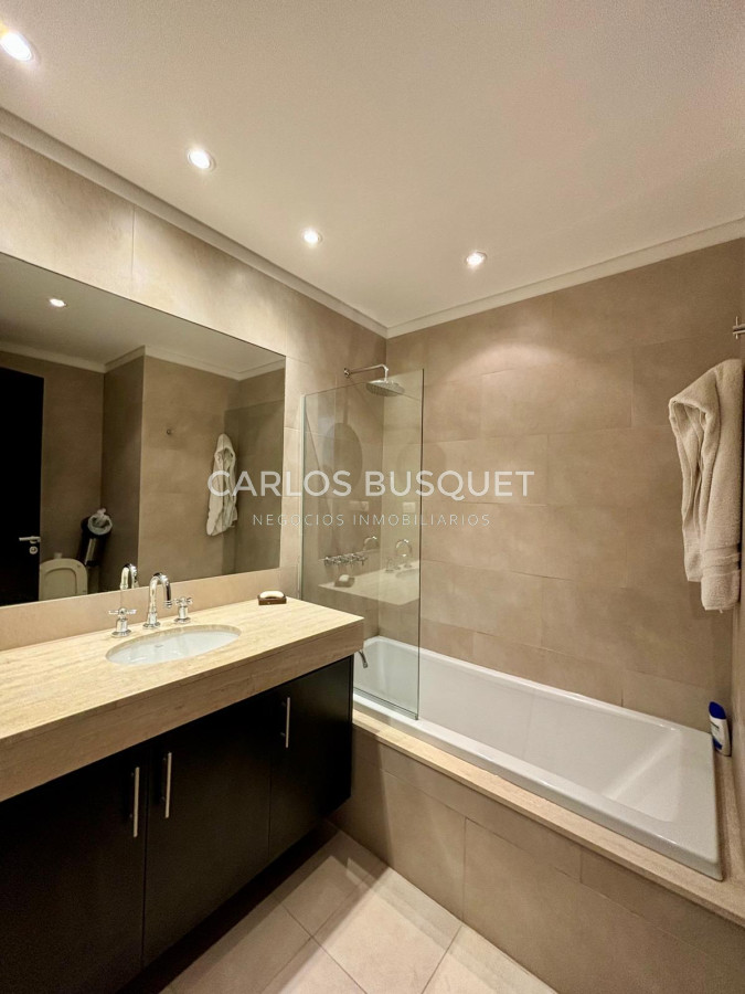 Apartamento ID.804 - Apartamento en venta de 3 dormitorios en La Barra