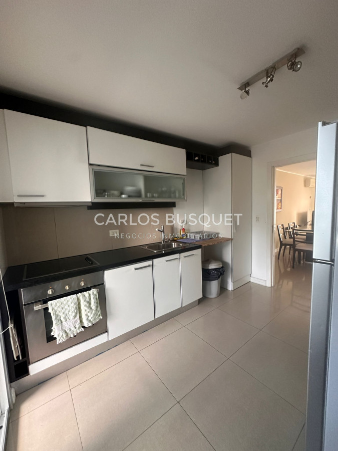 Apartamento ID.861 - Apartamento en venta de 3 dormitorios en suite, en playa mansa.