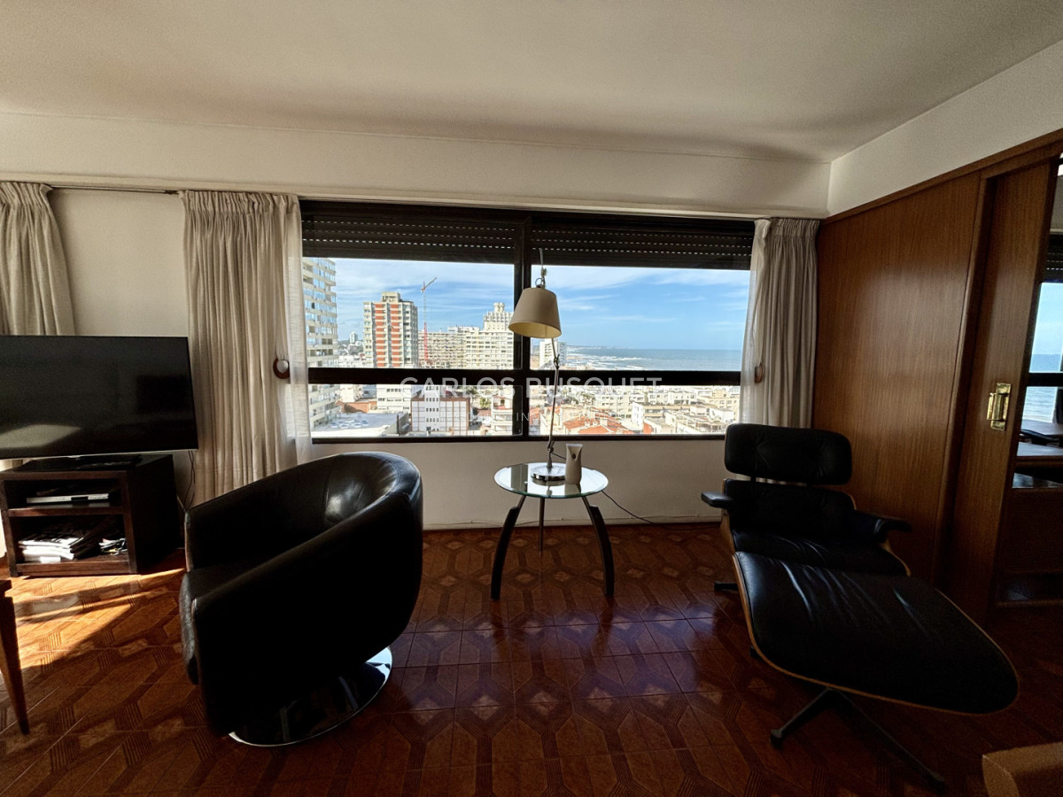 Apartamento ID.1142 - Venta apartamento 2 dormitorios y medio en Península 