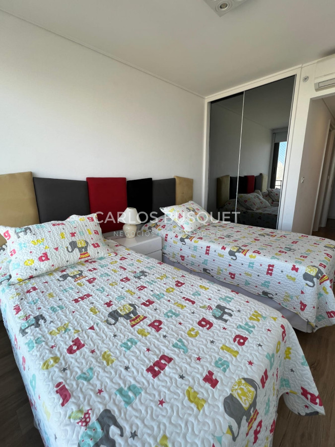 Apartamento ID.1345 - Apartamento 3 dormitorios en alquiler temporal playa mansa Alexander Boulevard