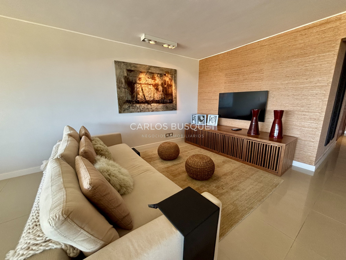 Apartamento ID.846 - Venta de apartamento 3 dormitorios en suite, en playa brava, torre Indigo