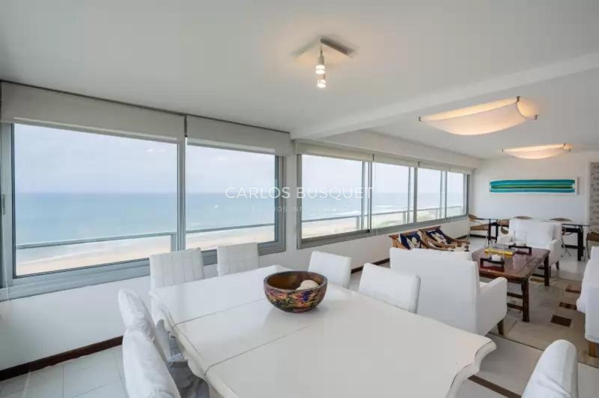 Apartamento ID.1461 - Espectacular apartamento en playa Brava primera linea 3 dormitorios y dependencia en alquiler temporal