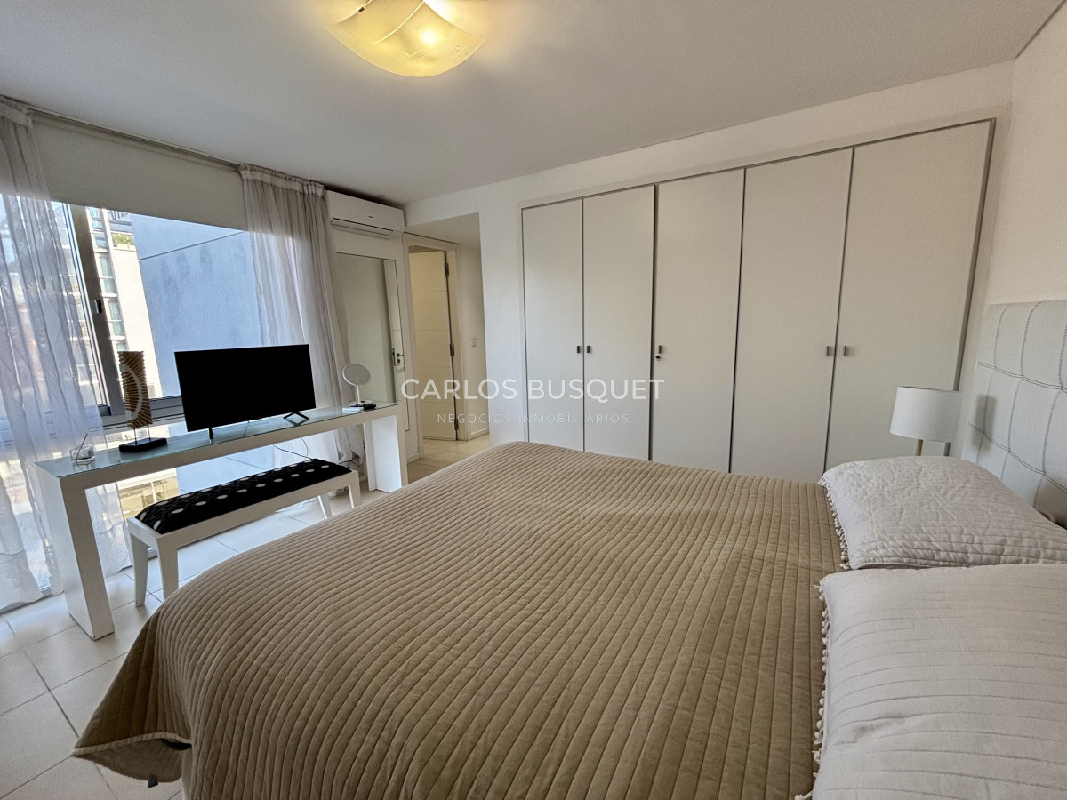 Apartamento ID.1241 - Espectacular apartamento en venta de 2 dormitorios y medio en playa mansa